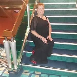 Meet your Posher, Connie